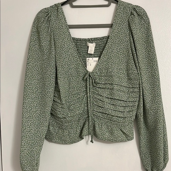 H&M women’s top NWT - Picture 1 of 2